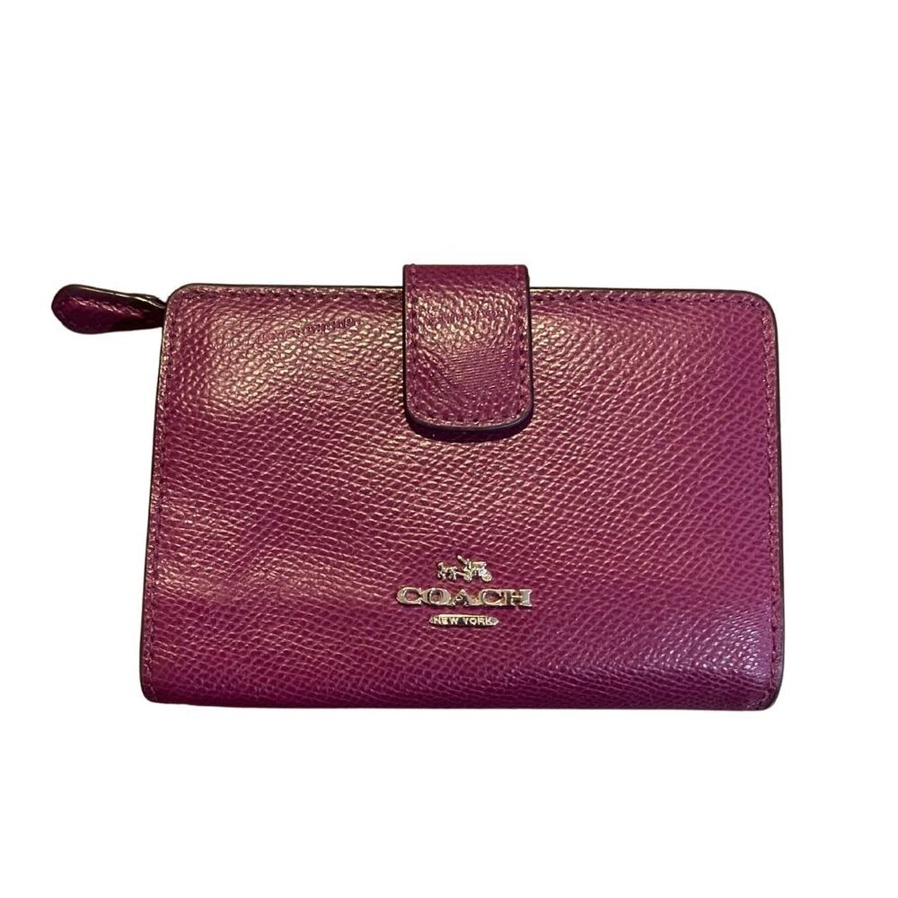 Coach Medium Corner Zip Coin Wallet Purple Plum Pebble Leather Compact Accessory